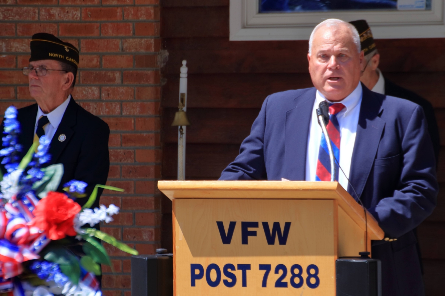 Calabash VFW Post 7288 Auxiliary President Wayne Weszka addressing the crowd. 